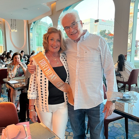 Meet your Posher, Sandra - Picture 2 of 13